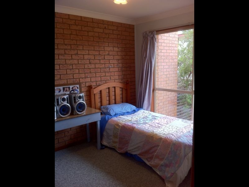 1/3-5 Eden Street, Bega NSW 2550