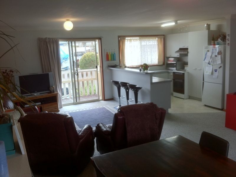 1/3-5 Eden Street, Bega NSW 2550