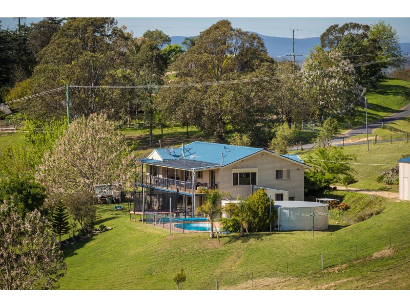 42 Mount Pleasant Road, Bega NSW 2550