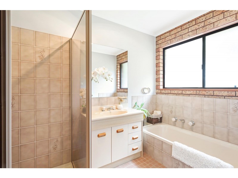 120 Peak Hill Road, Bega NSW 2550