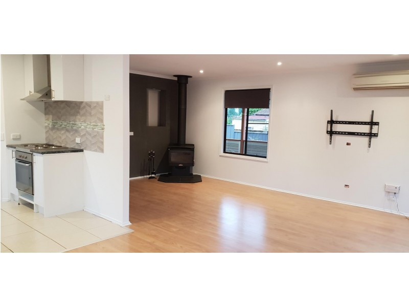 52 Valley Street, Bega NSW 2550