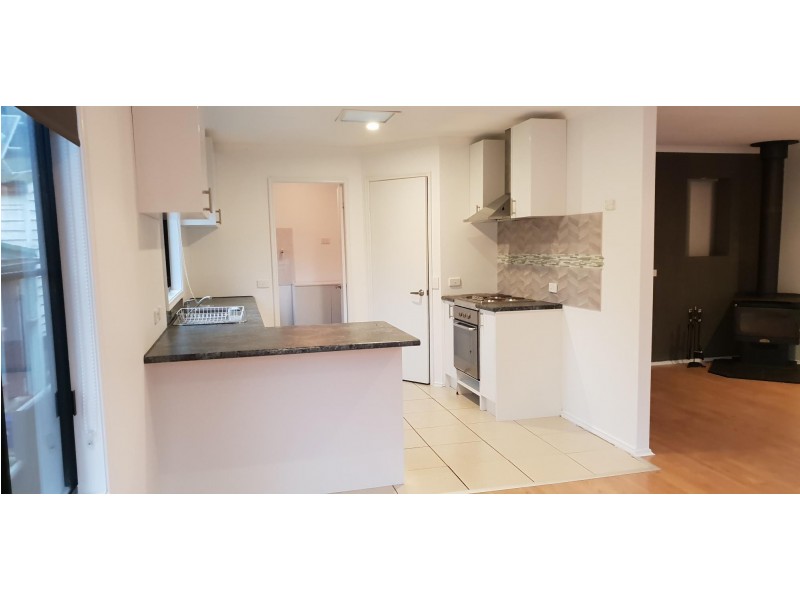 52 Valley Street, Bega NSW 2550