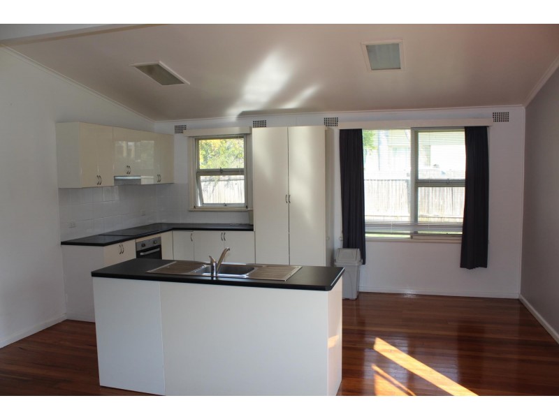 72 Ravenswood Street, Bega NSW 2550