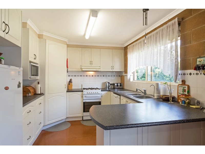 33 Princes Highway, Wolumla NSW 2550