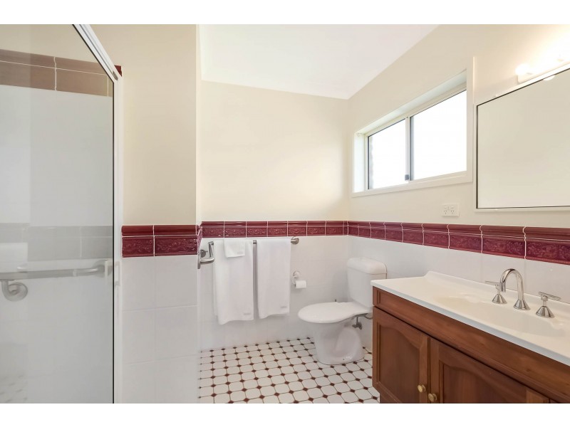 13 Northview Close, Bega NSW 2550