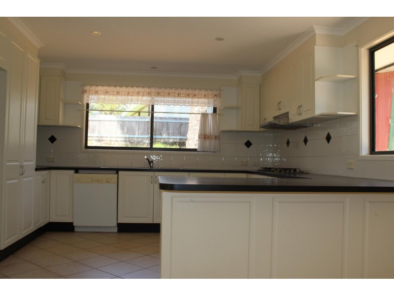 31 Strathmore Crescent, Kalaru NSW 2550