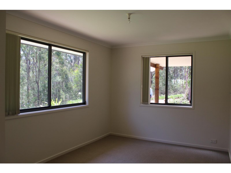 31 Strathmore Crescent, Kalaru NSW 2550