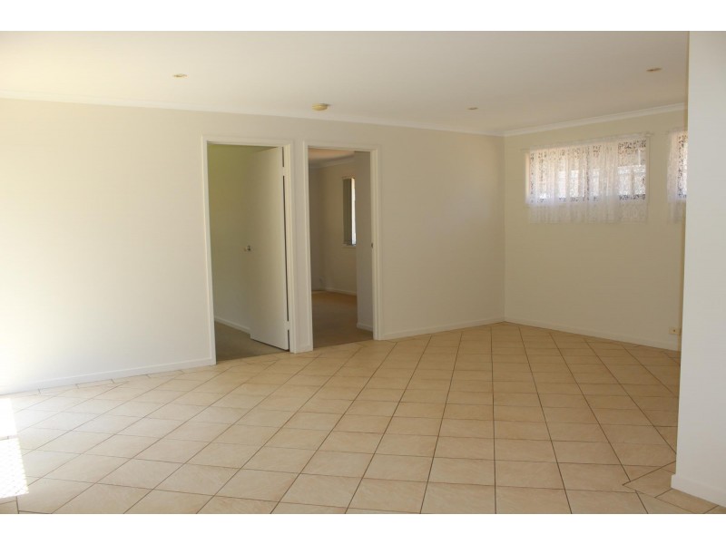 31 Strathmore Crescent, Kalaru NSW 2550