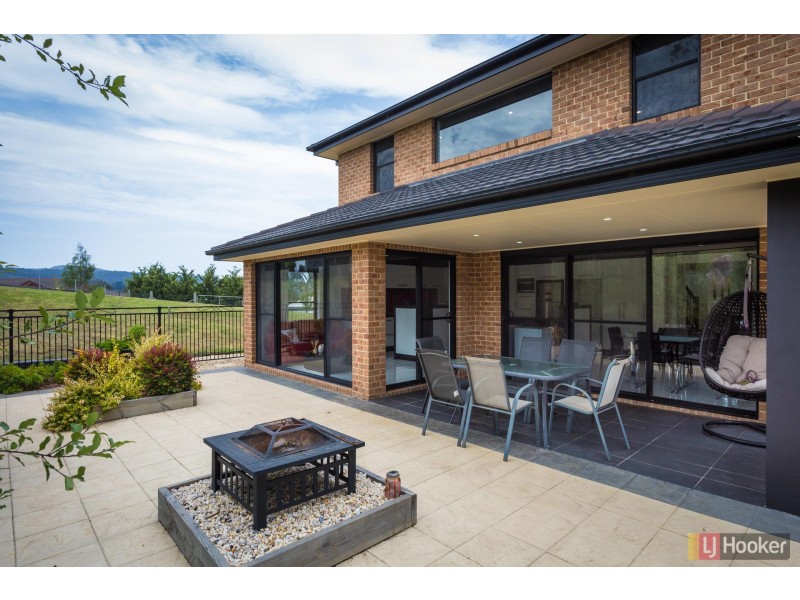 13 Glen Mia Drive, Bega NSW 2550