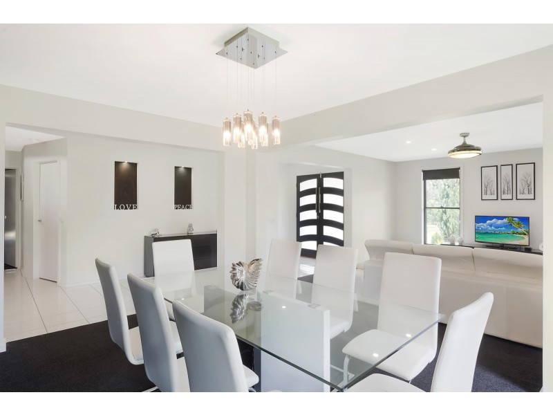 13 Glen Mia Drive, Bega NSW 2550