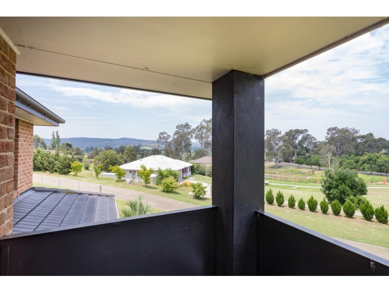 13 Glen Mia Drive, Bega NSW 2550