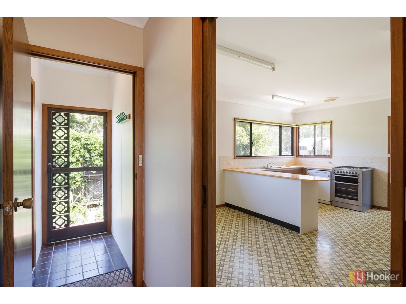 24 Barrack Street, Bega NSW 2550