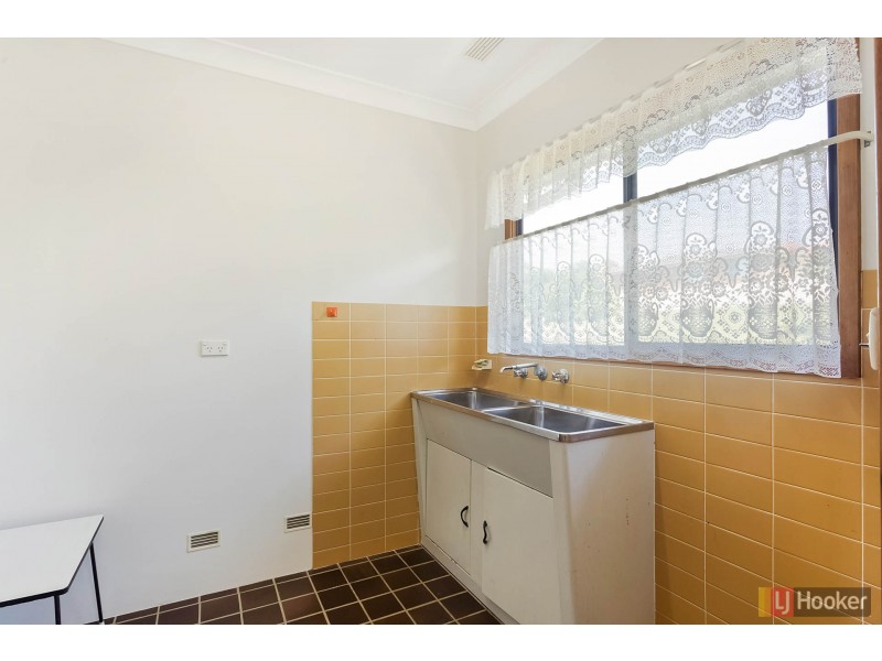 24 Barrack Street, Bega NSW 2550