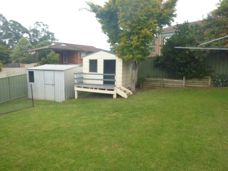 16 Laws Drive, Bega NSW 2550