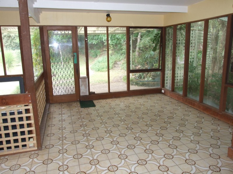 6 Cross Street, Bega NSW 2550