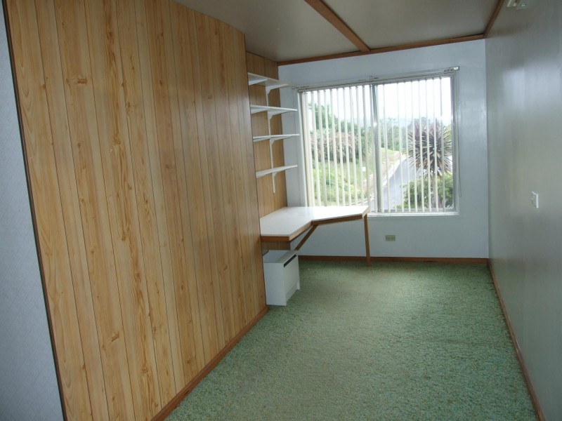 6 Cross Street, Bega NSW 2550