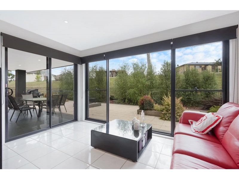 13 Glen Mia Drive, Bega NSW 2550