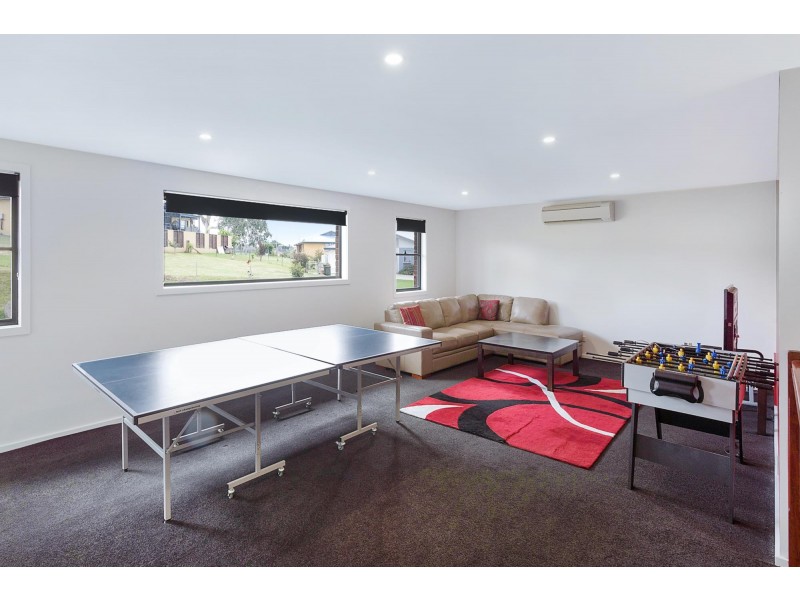 13 Glen Mia Drive, Bega NSW 2550