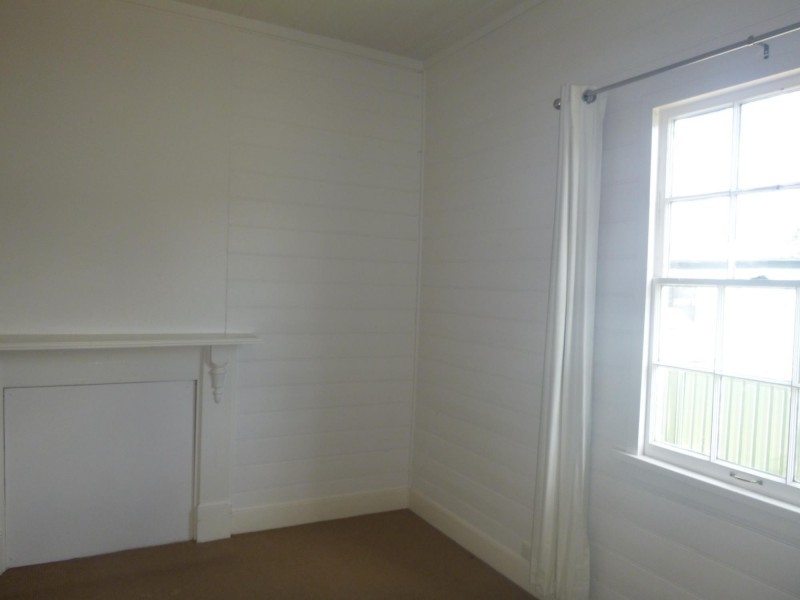 30 Hoyer Street, Cobargo NSW 2550