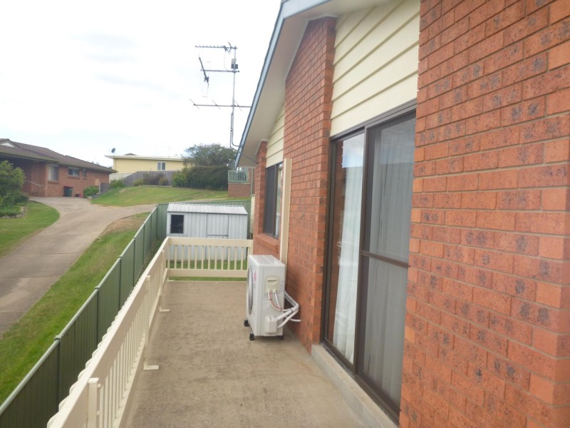16 Laws Drive, Bega NSW 2550