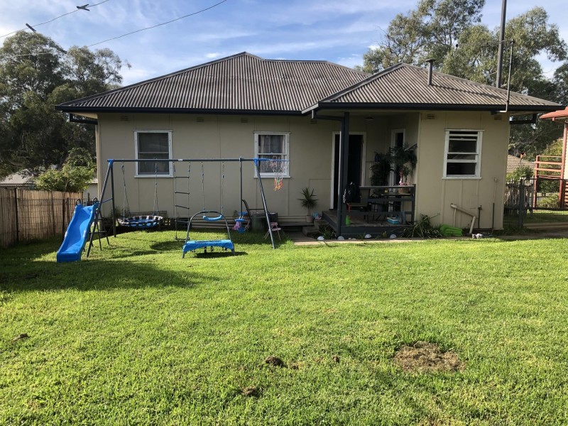 69 Meringo Street, Bega NSW 2550