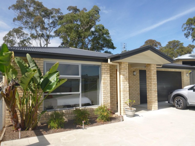 20 Glen Mia Drive, Bega NSW 2550