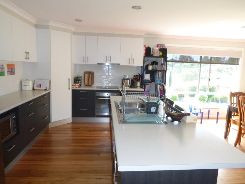 20 Glen Mia Drive, Bega NSW 2550