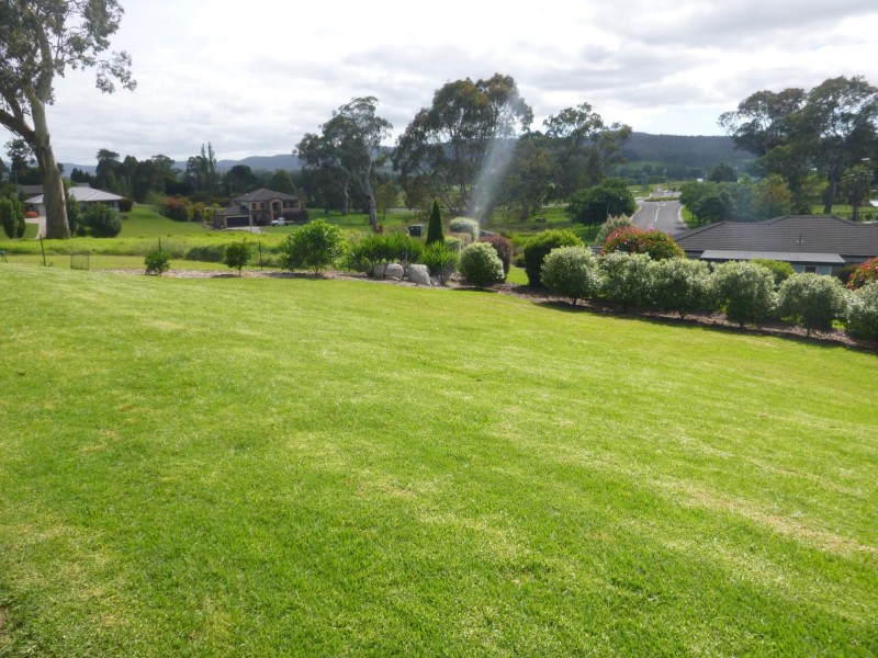 20 Glen Mia Drive, Bega NSW 2550