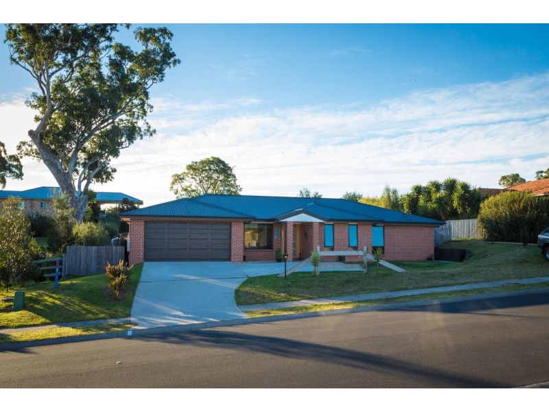 50 Glen Mia Drive, Bega NSW 2550