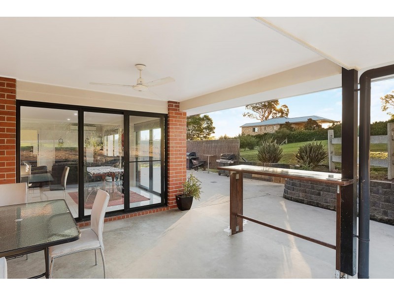 50 Glen Mia Drive, Bega NSW 2550