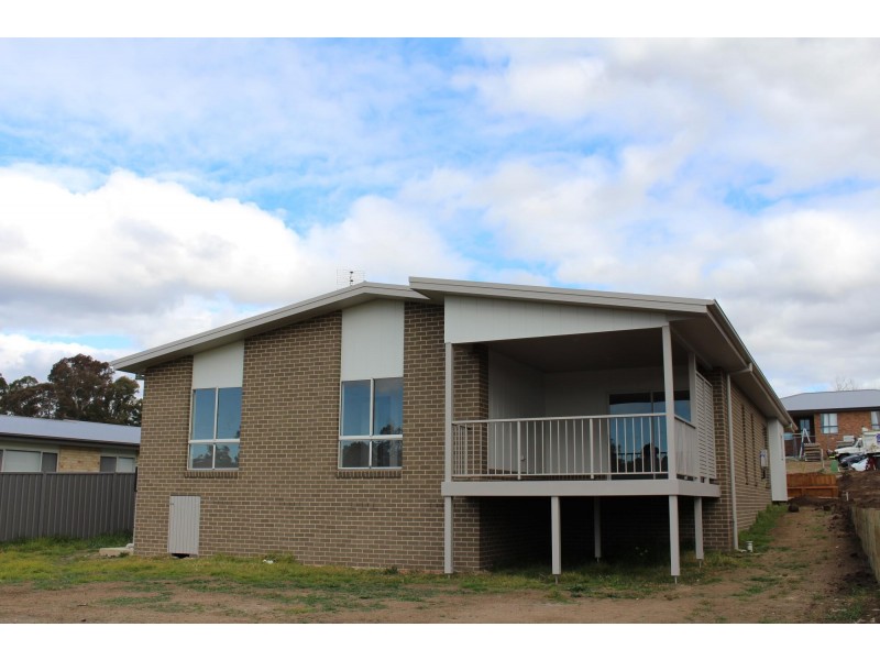 3 Wumbara Close, Bega NSW 2550