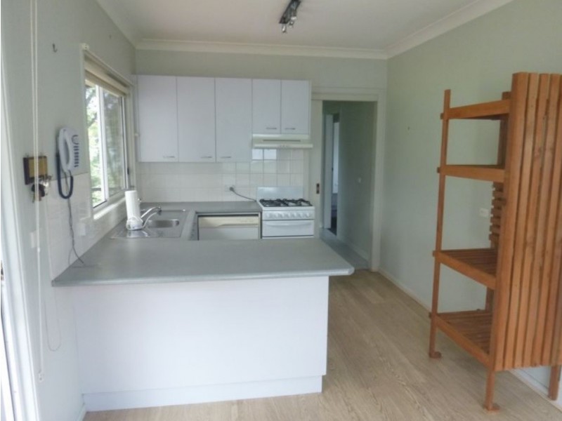12 Minyama Parade, Bega NSW 2550