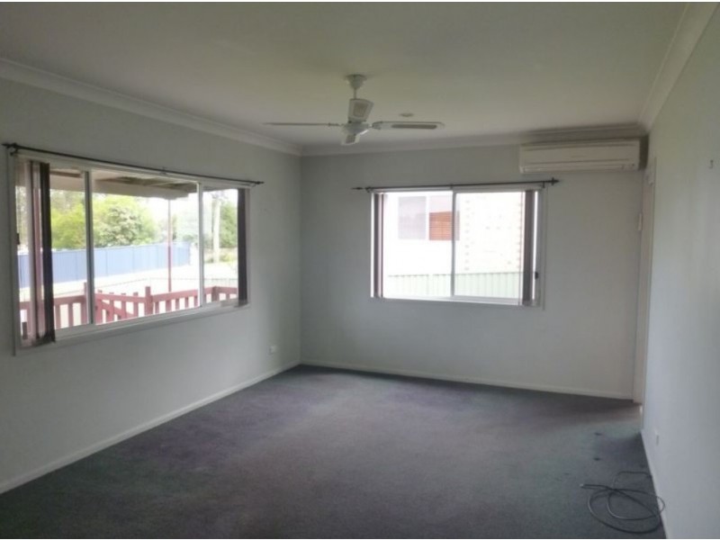 12 Minyama Parade, Bega NSW 2550