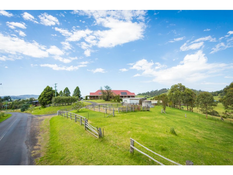 61 Mt Pleasant Road, Bega NSW 2550