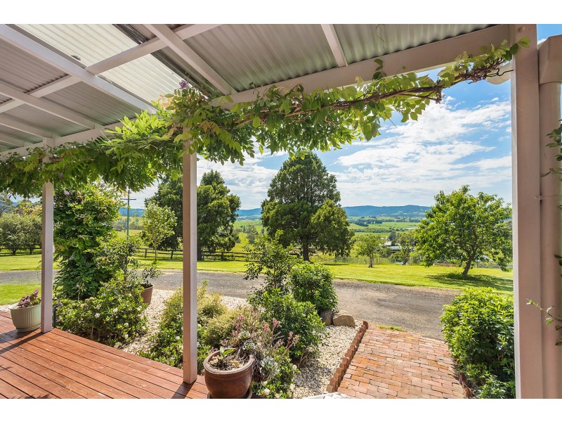61 Mt Pleasant Road, Bega NSW 2550