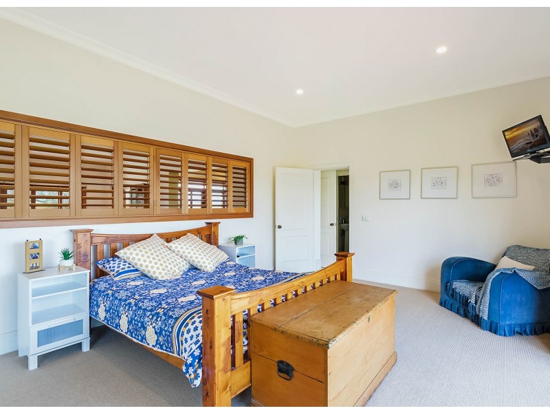61 Mt Pleasant Road, Bega NSW 2550