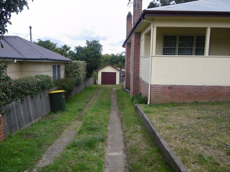 11 Wallace Street, Bega NSW 2550