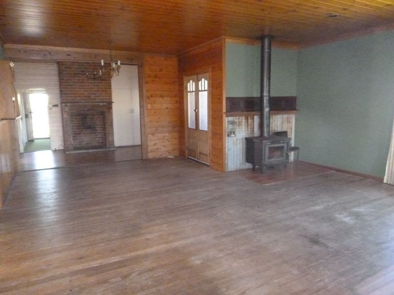 17 Prospect Street, Bega NSW 2550