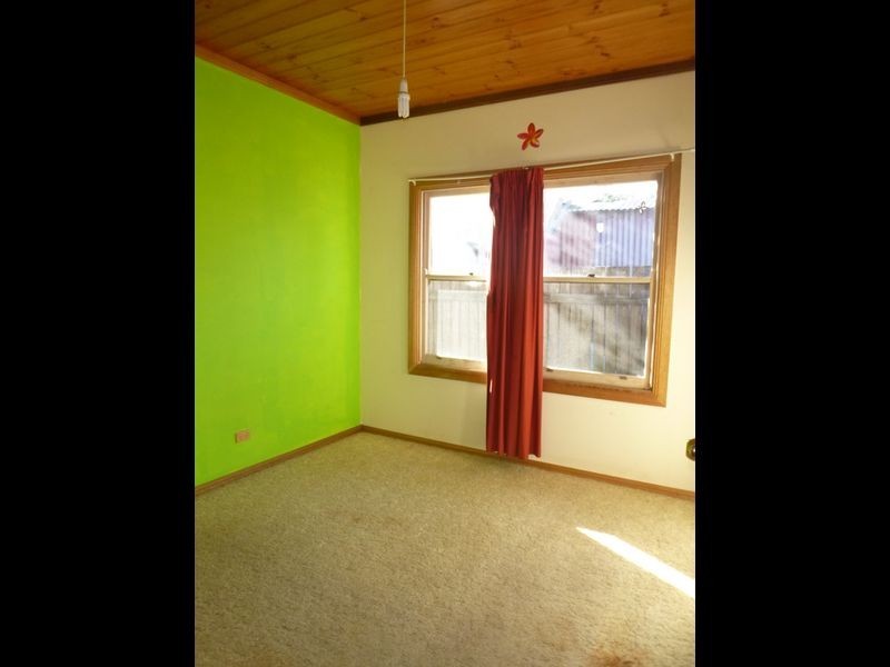 17 Prospect Street, Bega NSW 2550