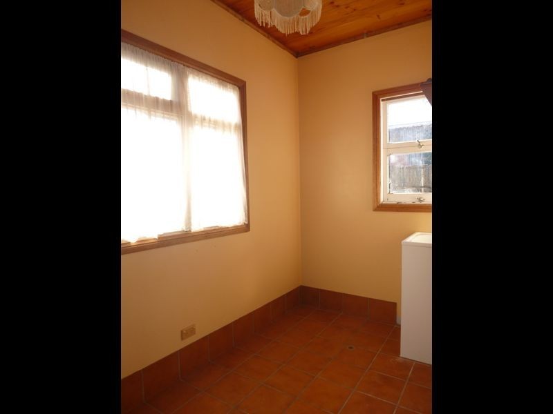 17 Prospect Street, Bega NSW 2550