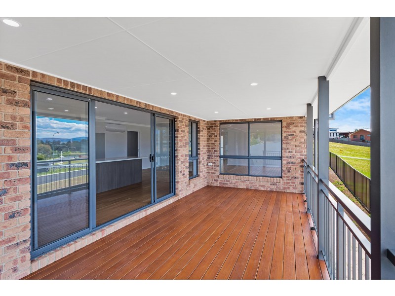 44 Lynjohn Drive, Bega NSW 2550