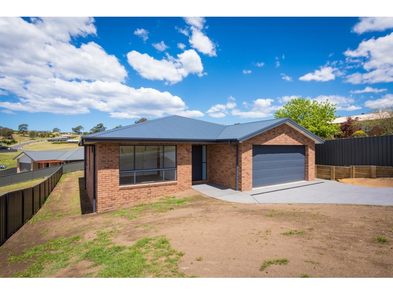 44 Lynjohn Drive, Bega NSW 2550