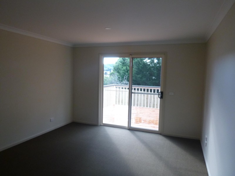 2/3 Gillespie Street, Cobargo NSW 2550