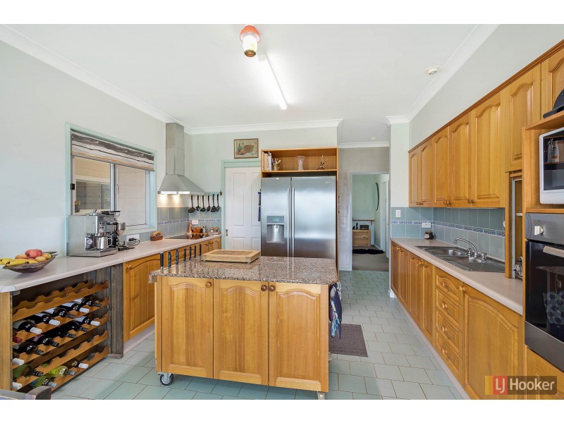 16 Northview Close, Bega NSW 2550