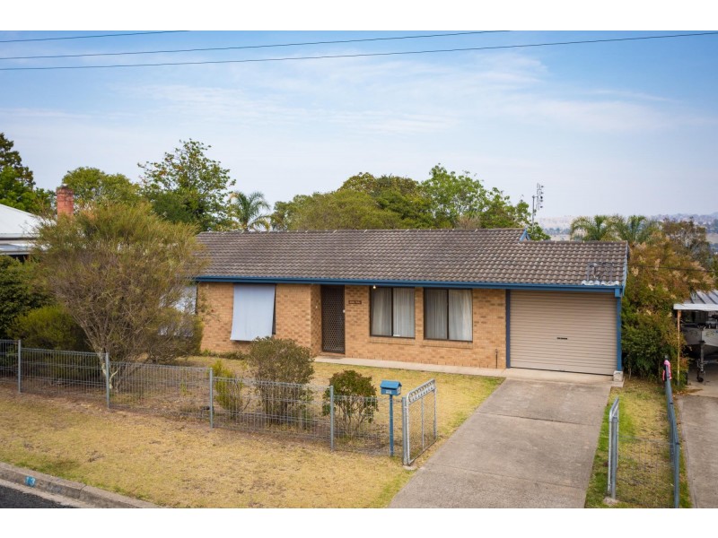 13 Mecklenberg Street, Bega NSW 2550