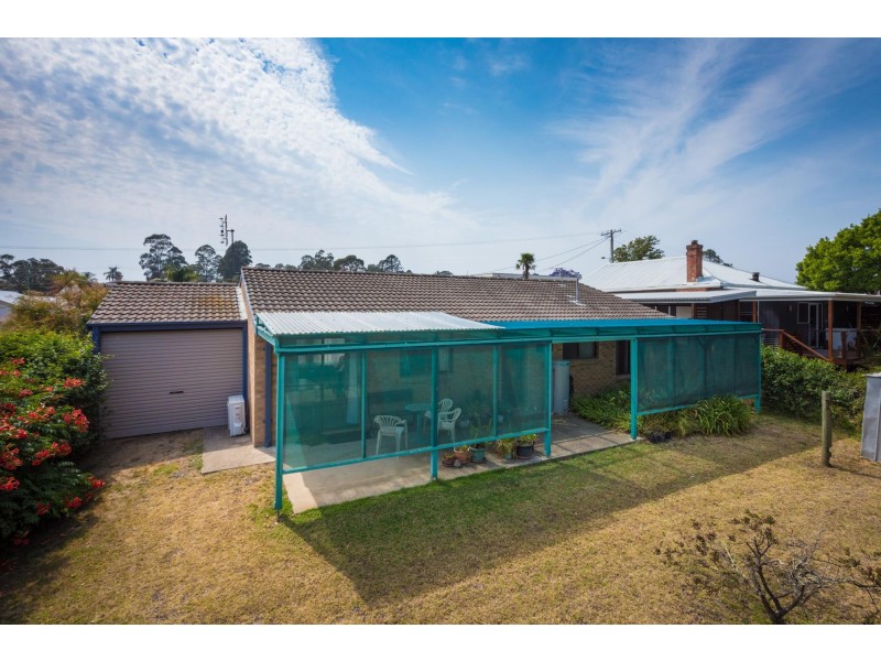 13 Mecklenberg Street, Bega NSW 2550