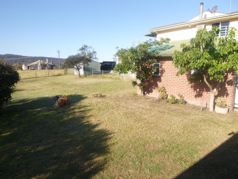 4 Tathra Road, Bega NSW 2550