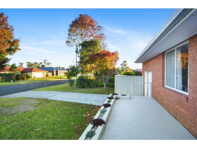 21 Howard Avenue, Bega NSW 2550