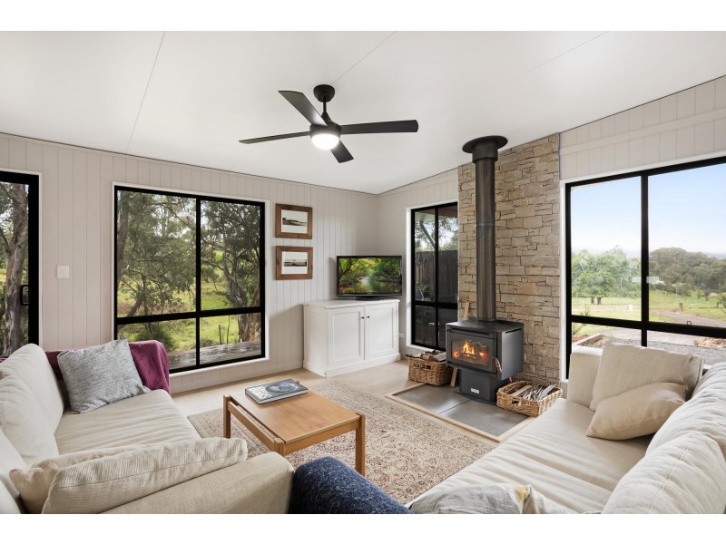 15 Robertson Street, Bemboka NSW 2550