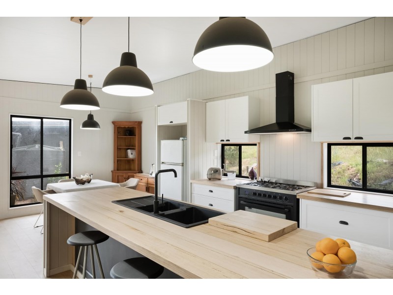 15 Robertson Street, Bemboka NSW 2550